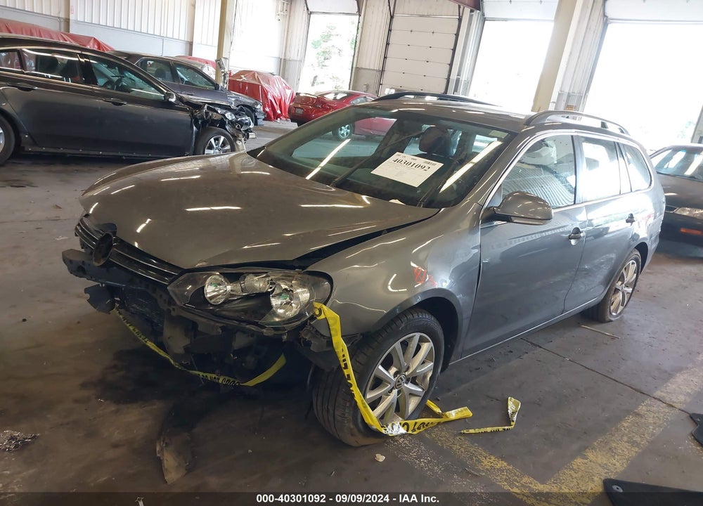 2014 VOLKSWAGEN JETTA SPORTWAGEN 2.5L SE VIN: 3VWPP7AJ1EM619900