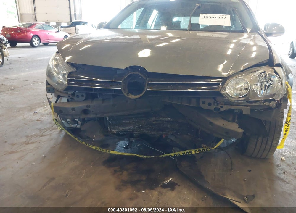 2014 VOLKSWAGEN JETTA SPORTWAGEN 2.5L SE VIN: 3VWPP7AJ1EM619900