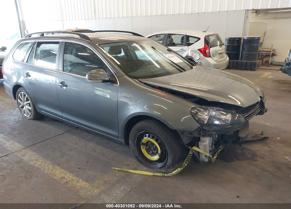 2014 VOLKSWAGEN JETTA SPORTWAGEN 2.5L SE VIN: 3VWPP7AJ1EM619900
