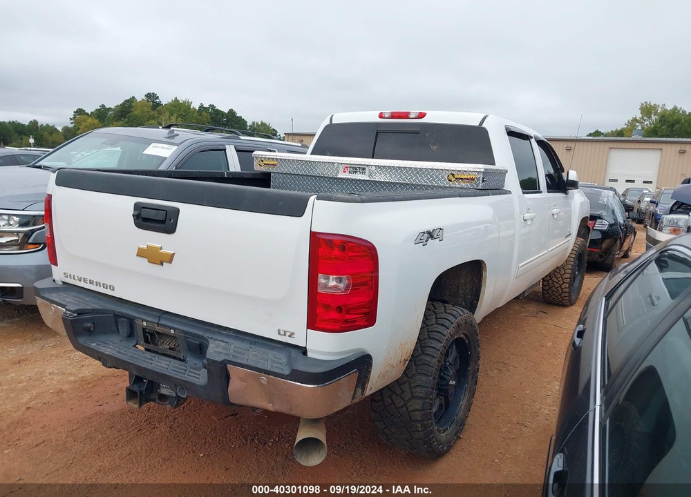 2013 CHEVROLET SILVERADO 2500HD LTZ VIN: 1GC1KYE84DF223432