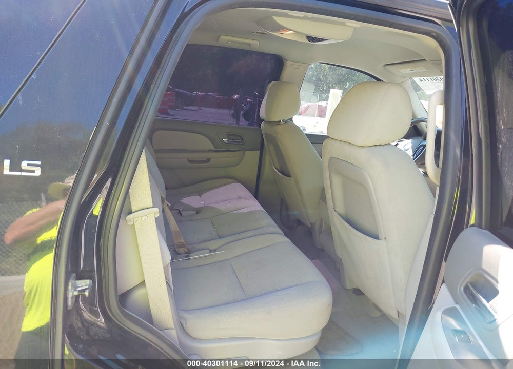 2007 CHEVROLET TAHOE LS VIN: 1GNFK130X7R313723