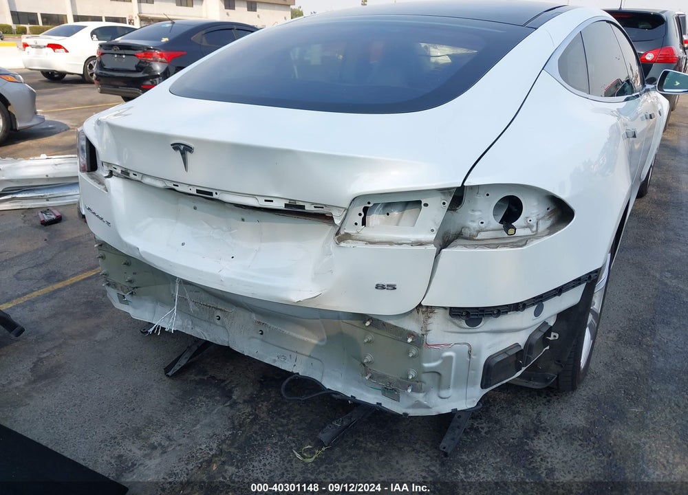 2014 TESLA MODEL S P85 VIN: 5YJSA1H14EFP53001