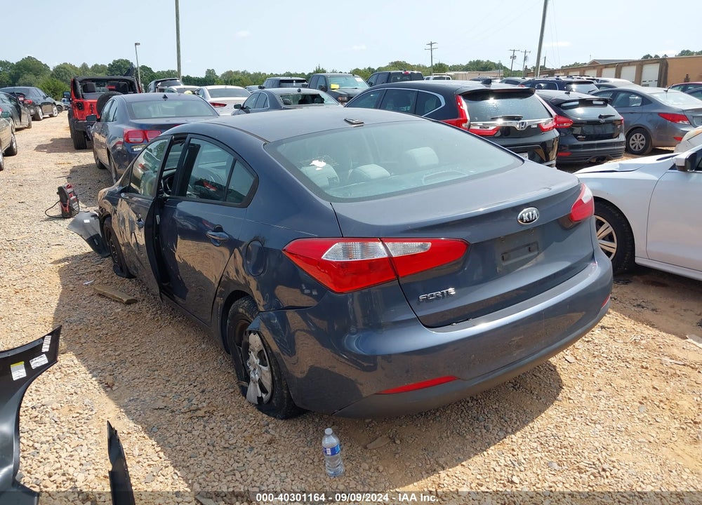 2015 KIA FORTE LX VIN: KNAFX4A68F5275950