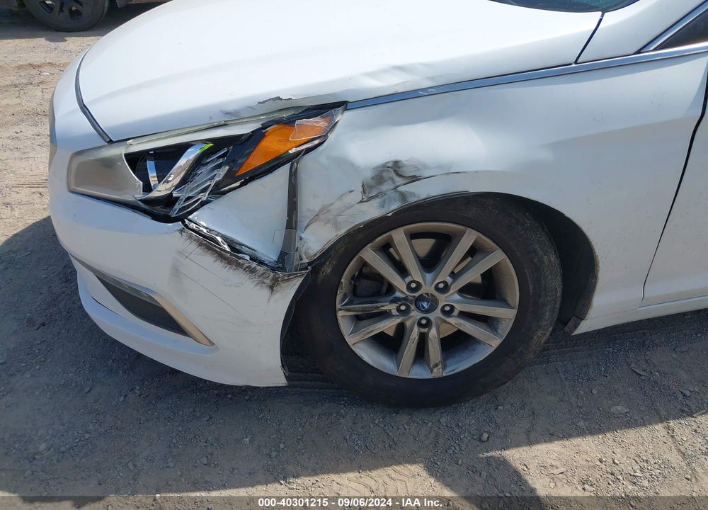 2015 HYUNDAI SONATA VIN: 5NPE24AF8FH184951