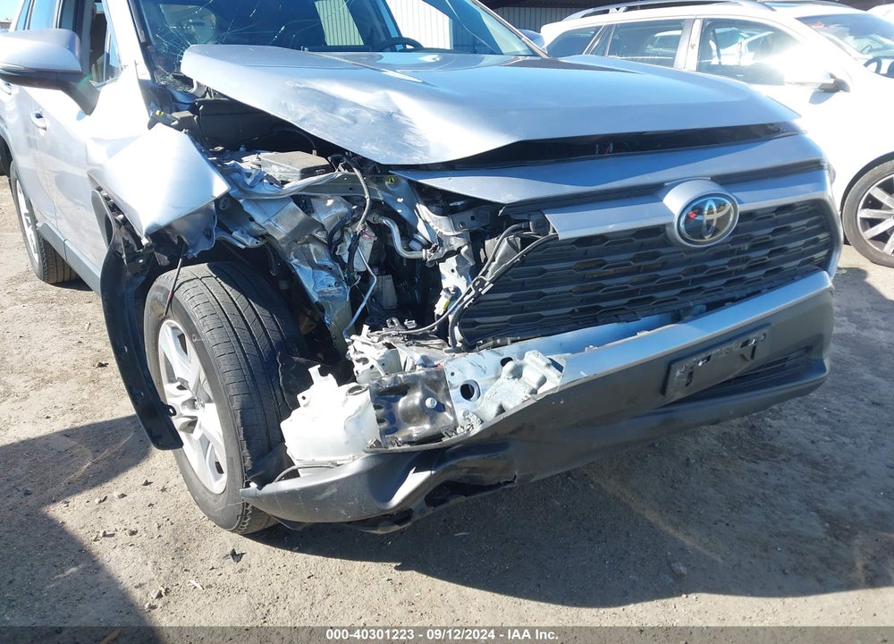 2020 TOYOTA RAV4 XLE VIN: 2T3W1RFV3LC067305