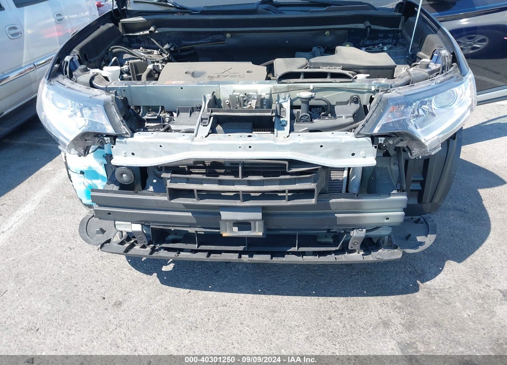 2019 MITSUBISHI OUTLANDER ES VIN: JA4AD2A39KZ054578