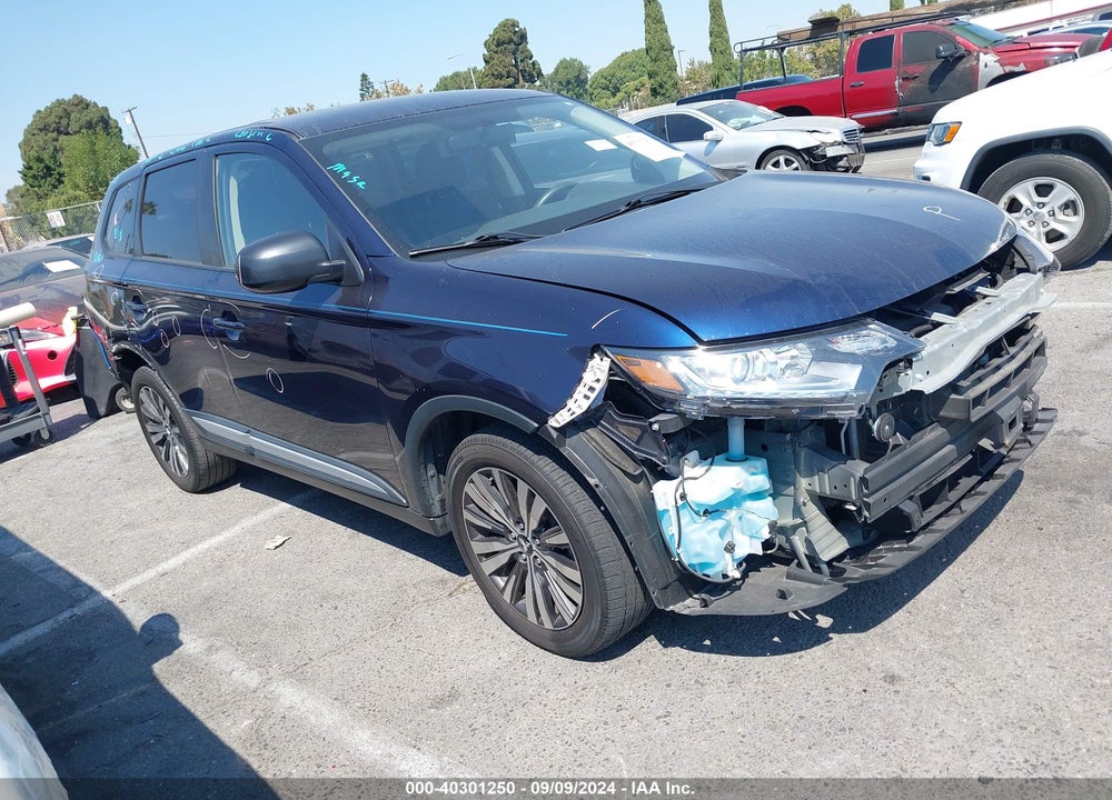 2019 MITSUBISHI OUTLANDER ES VIN: JA4AD2A39KZ054578