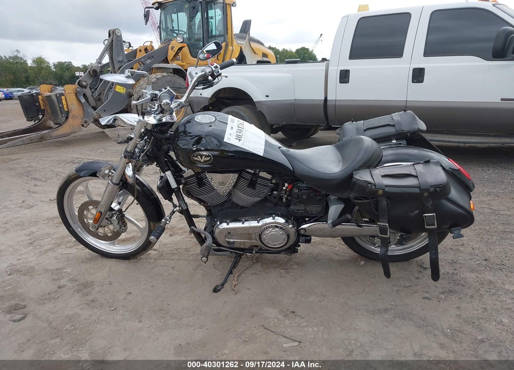 2007 VICTORY MOTORCYCLES VEGAS VIN: 5VPGB26D573003355