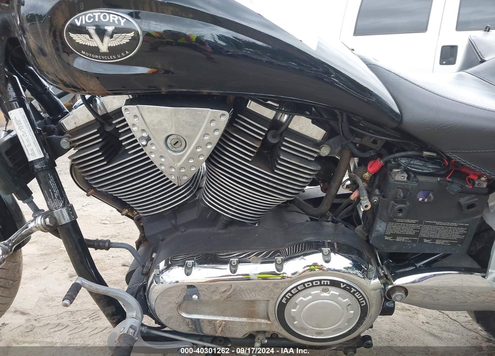 2007 VICTORY MOTORCYCLES VEGAS VIN: 5VPGB26D573003355