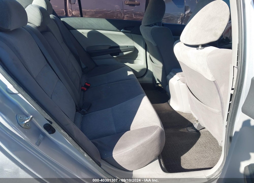 2010 HONDA ACCORD 2.4 LX-P VIN: 1HGCP2F45AA181365