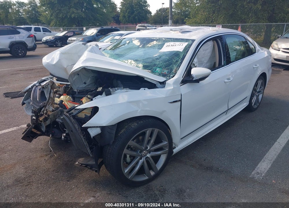 2019 VOLKSWAGEN PASSAT 2.0T SE R-LINE VIN: 1VWMA7A30KC000109