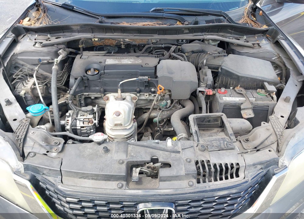 2013 HONDA ACCORD EX VIN: 1HGCT1B77DA013821