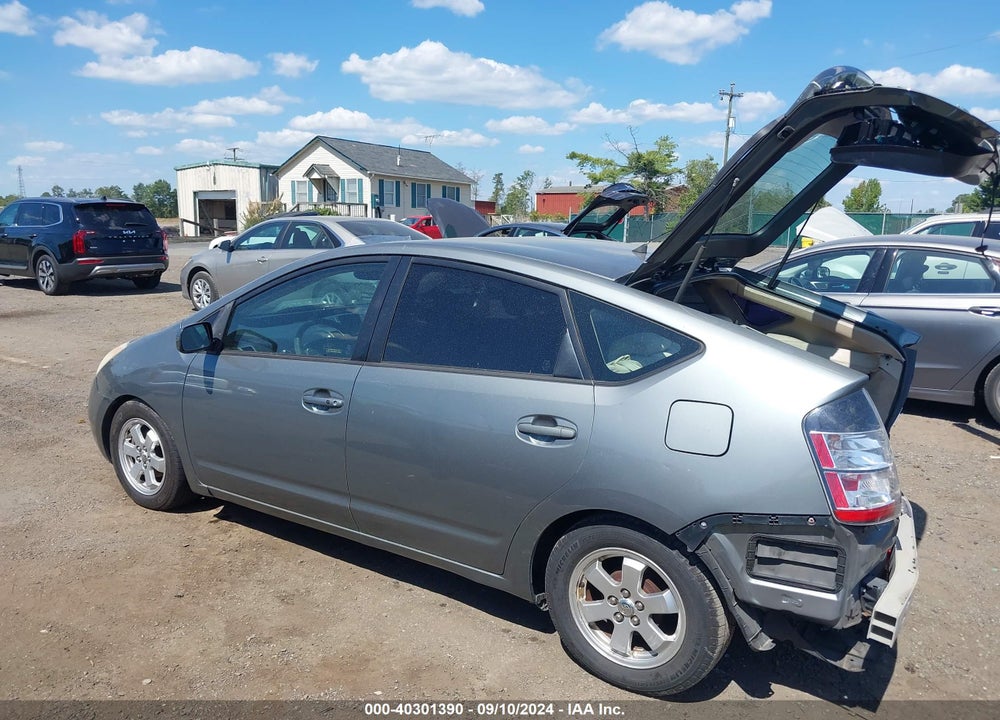 2005 TOYOTA PRIUS VIN: JTDKB20U453124537