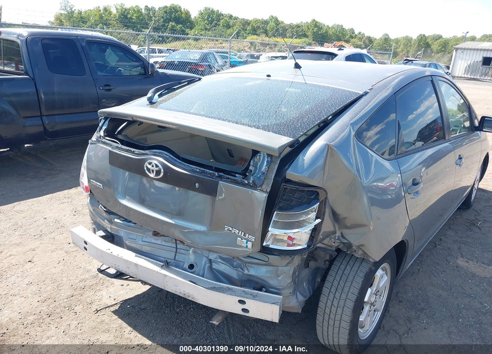 2005 TOYOTA PRIUS VIN: JTDKB20U453124537