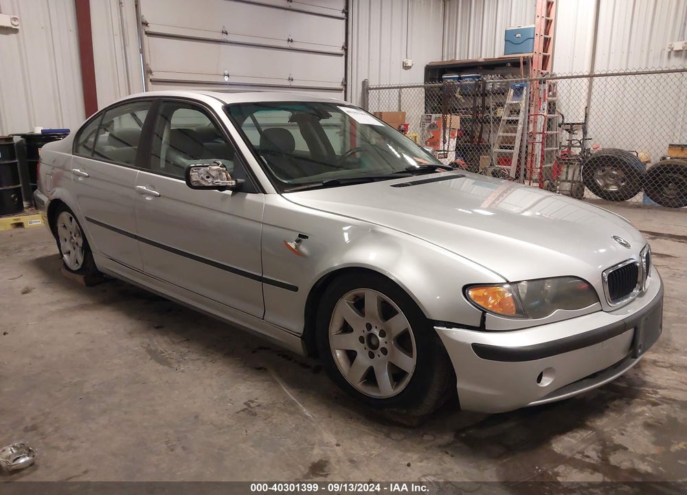 2005 BMW 325I VIN: WBAEV33485KX09582