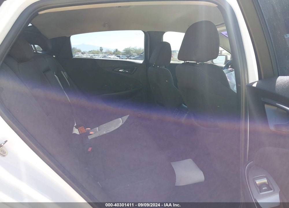 2018 CHEVROLET MALIBU LT VIN: 1G1ZD5ST6JF176266