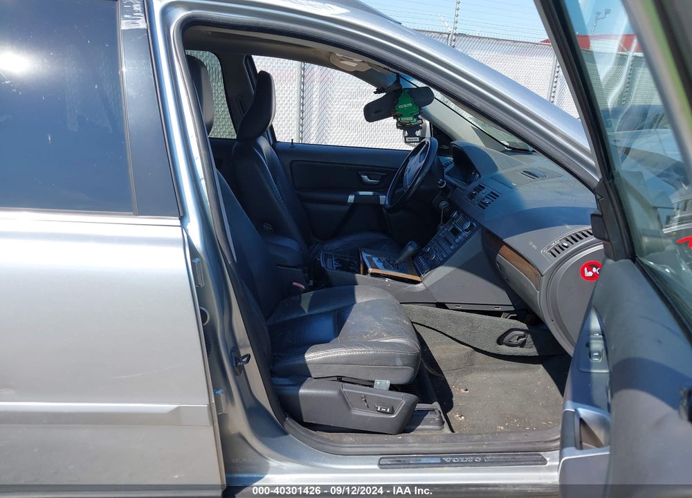 2011 VOLVO XC90 3.2 VIN: YV4952CZ3B1582636