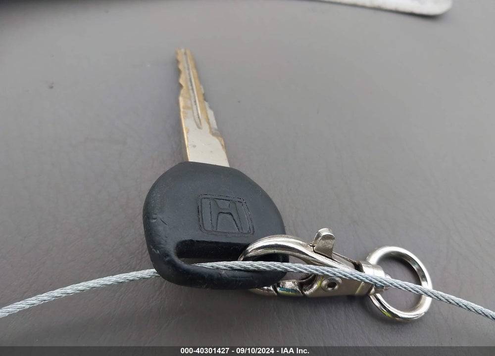 1995 HONDA ACCORD LX/EX VIN: 1HGCD5635SA117037