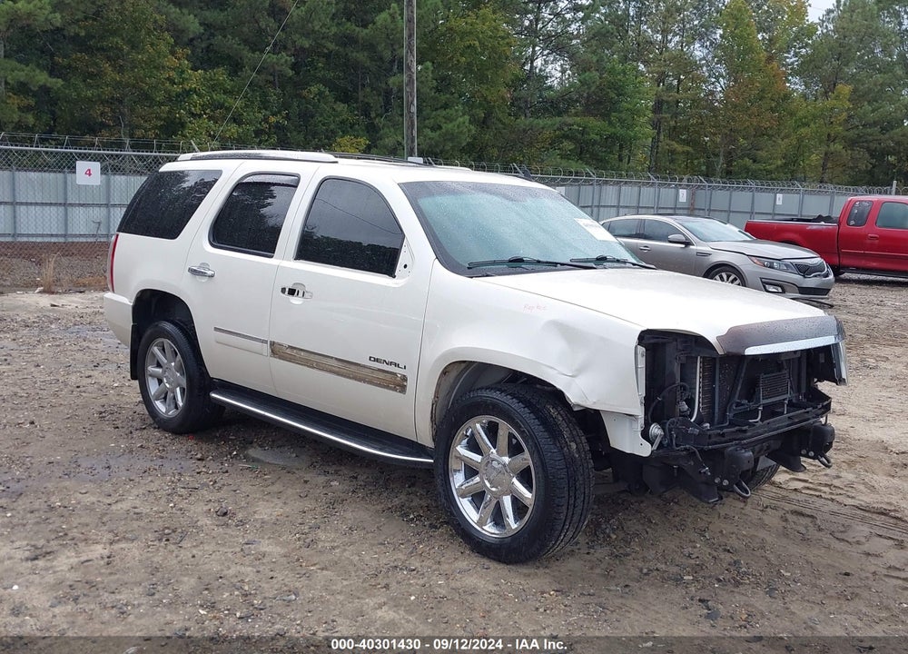 2013 GMC YUKON DENALI VIN: 1GKS1EEF0DR279780