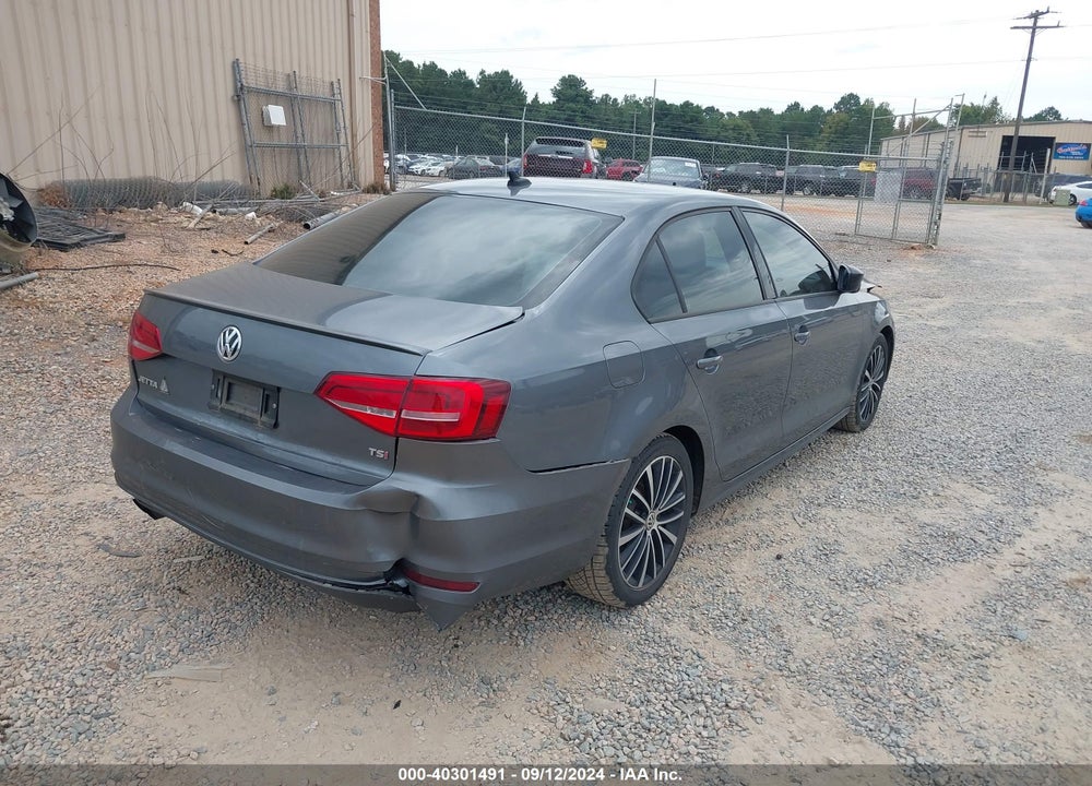 2015 VOLKSWAGEN JETTA 1.8T SPORT VIN: 3VWD17AJ2FM212819