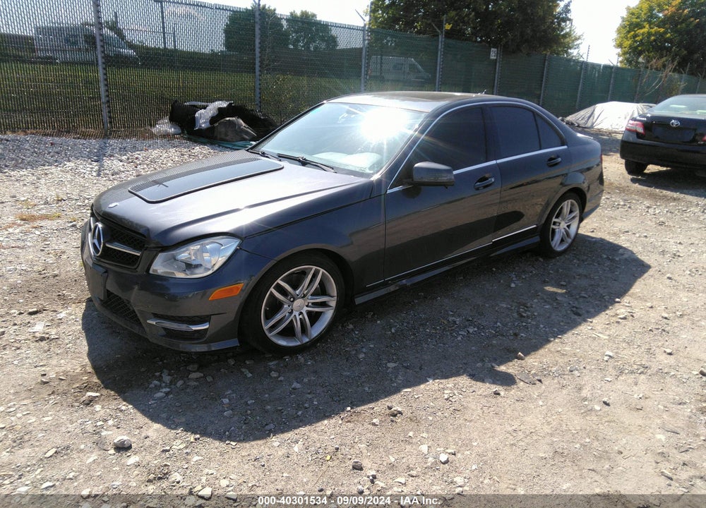 2013 MERCEDES-BENZ C 300 VIN: WDDGF8AB3DR243093