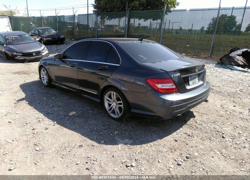 2013 MERCEDES-BENZ C 300 VIN: WDDGF8AB3DR243093