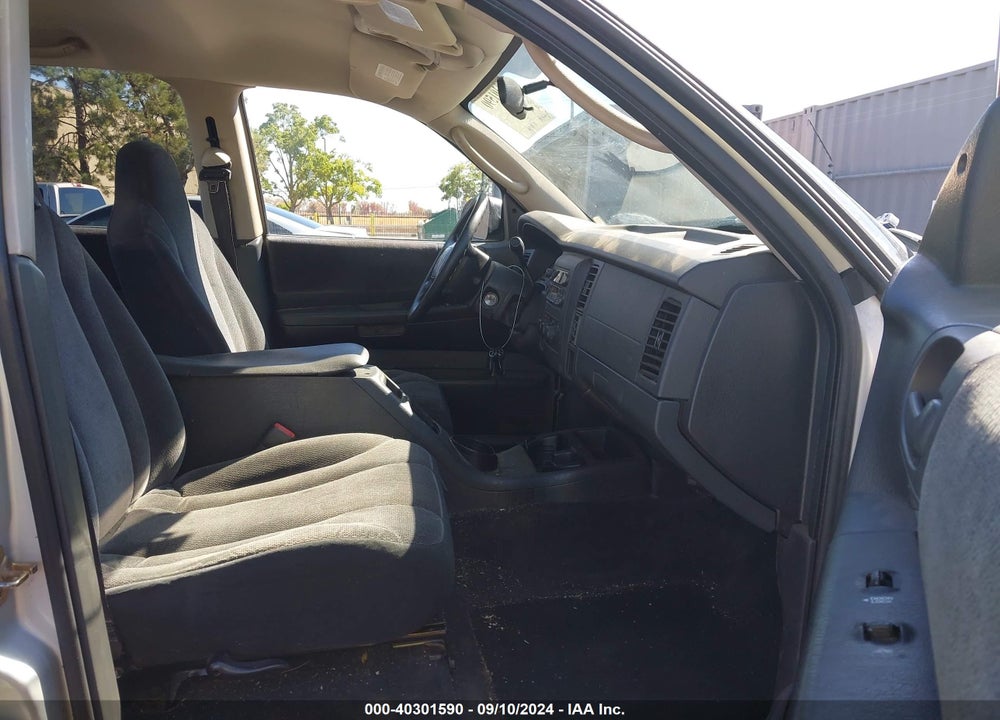 2003 DODGE DAKOTA SLT VIN: 1D7HL48X53S284209