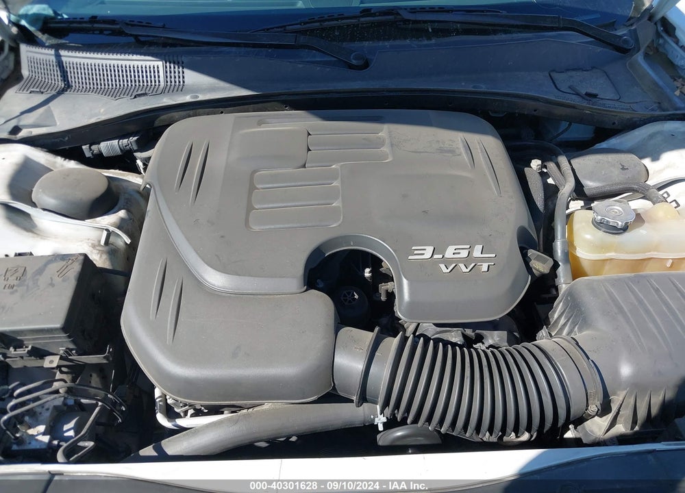 2018 CHRYSLER 300 VIN: 2C3CCABG0JH296496