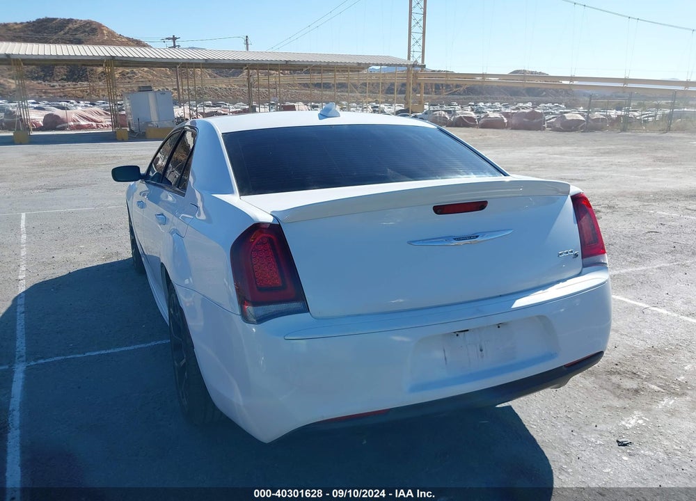 2018 CHRYSLER 300 VIN: 2C3CCABG0JH296496