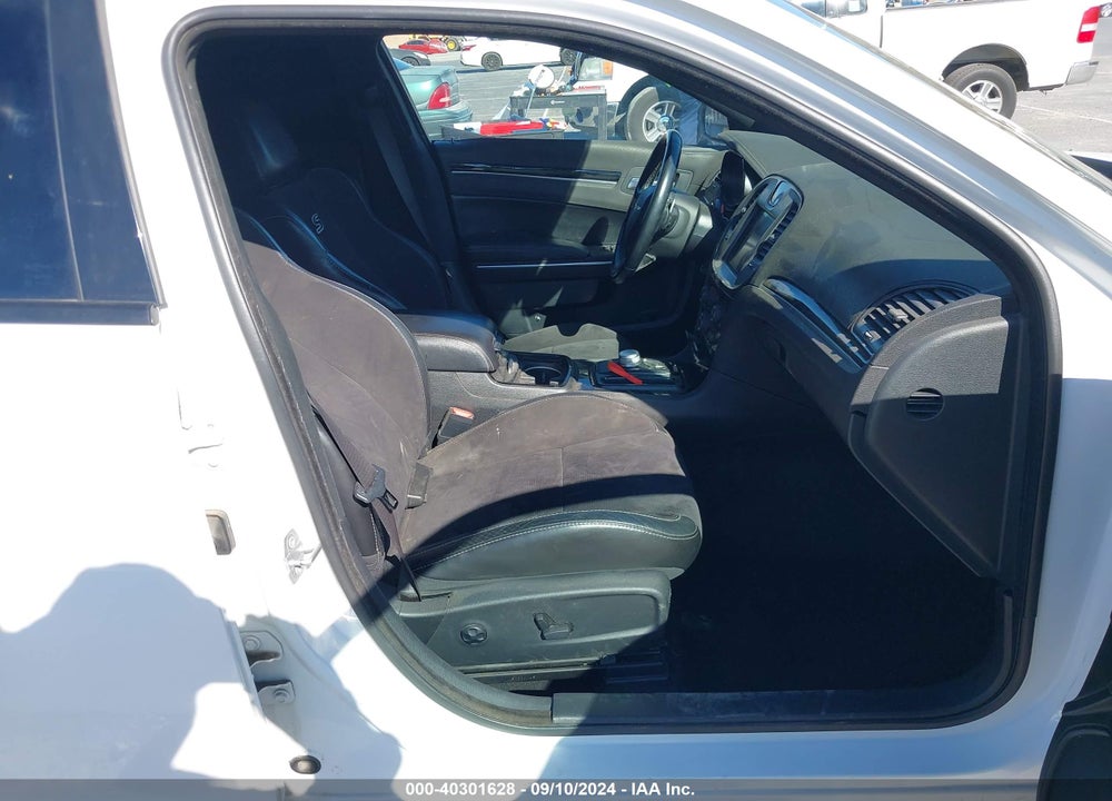 2018 CHRYSLER 300 VIN: 2C3CCABG0JH296496