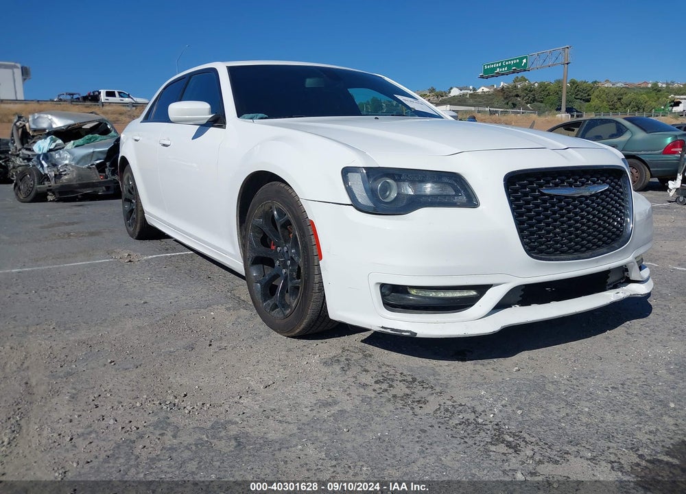 2018 CHRYSLER 300 VIN: 2C3CCABG0JH296496