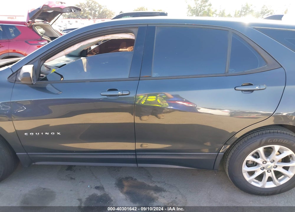 2019 CHEVROLET EQUINOX LS VIN: 3GNAXHEV2KS612688
