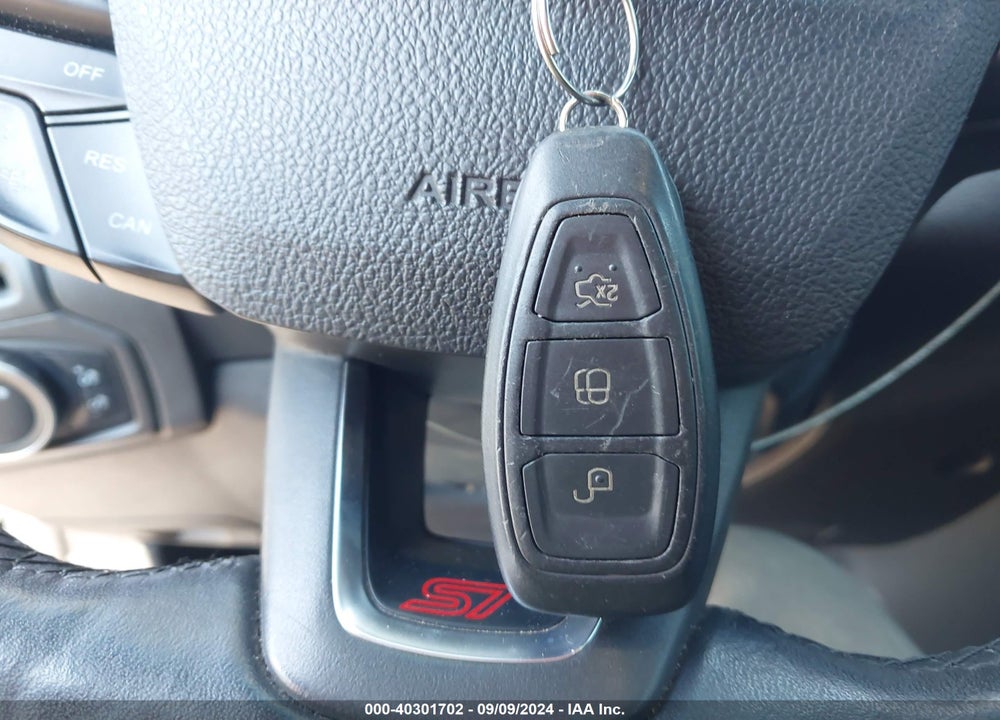 2015 FORD FOCUS ST VIN: 1FADP3L93FL361566