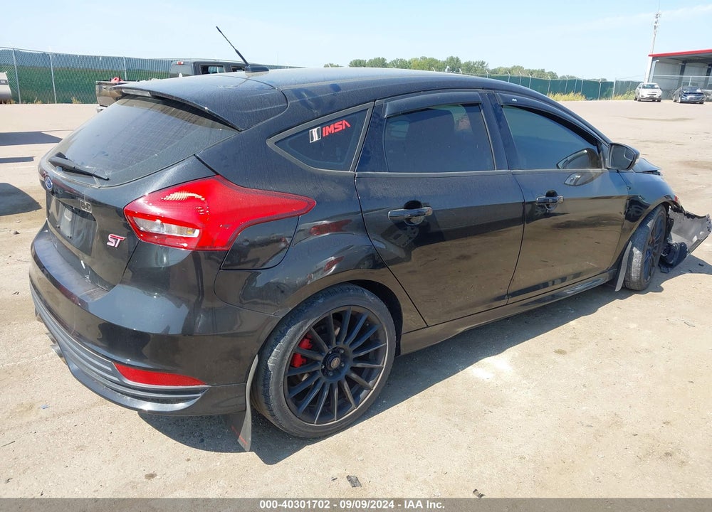 2015 FORD FOCUS ST VIN: 1FADP3L93FL361566