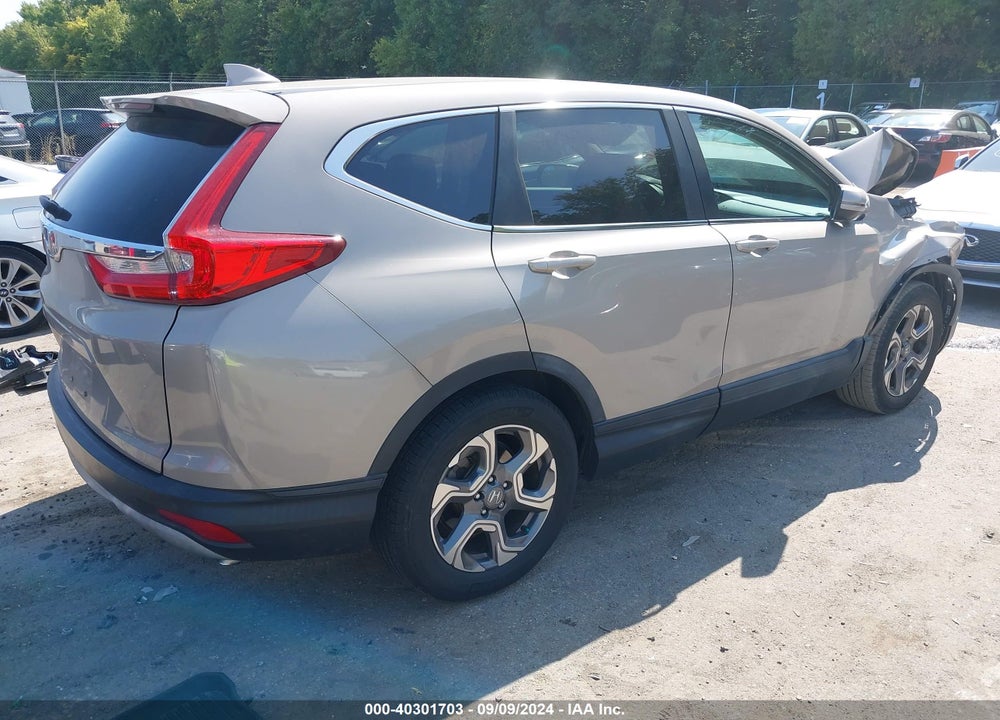 2018 HONDA CR-V EX VIN: 5J6RW1H53JL008681