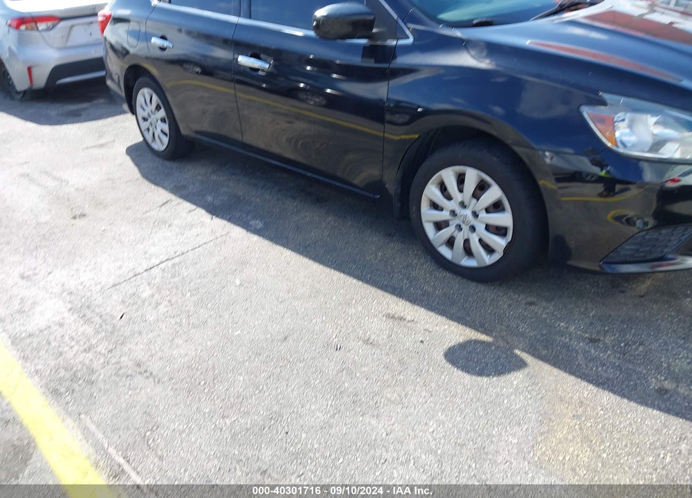 2017 NISSAN SENTRA SV VIN: 3N1AB7AP7HL670018