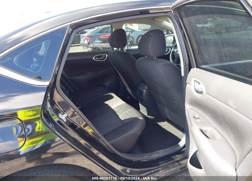 2017 NISSAN SENTRA SV VIN: 3N1AB7AP7HL670018