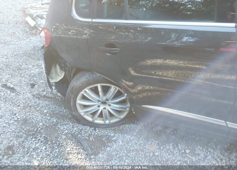 2016 VOLKSWAGEN TIGUAN SE VIN: WVGBV7AX6GW526103
