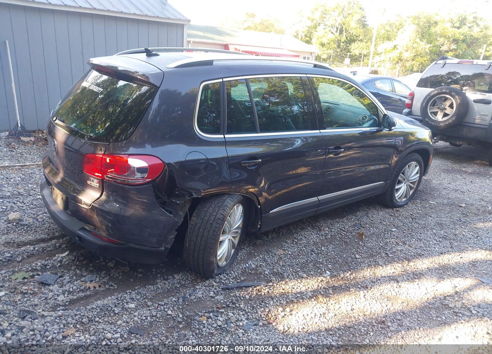 2016 VOLKSWAGEN TIGUAN SE VIN: WVGBV7AX6GW526103