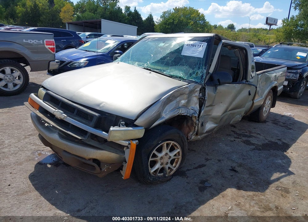 2003 CHEVROLET S-10 LS VIN: 1GCCS19X638236106