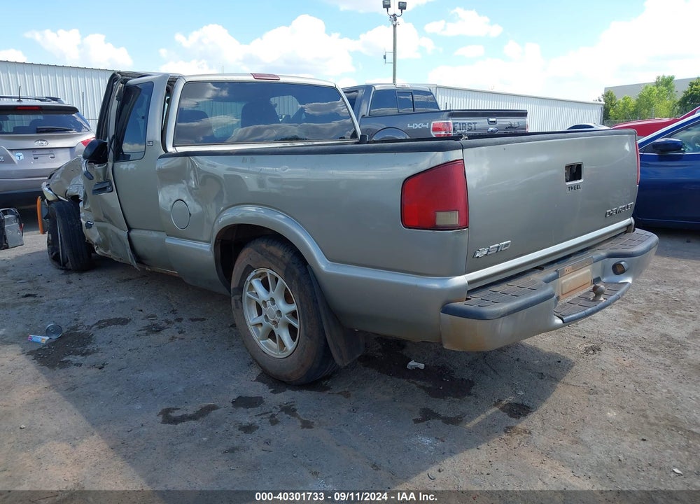 2003 CHEVROLET S-10 LS VIN: 1GCCS19X638236106