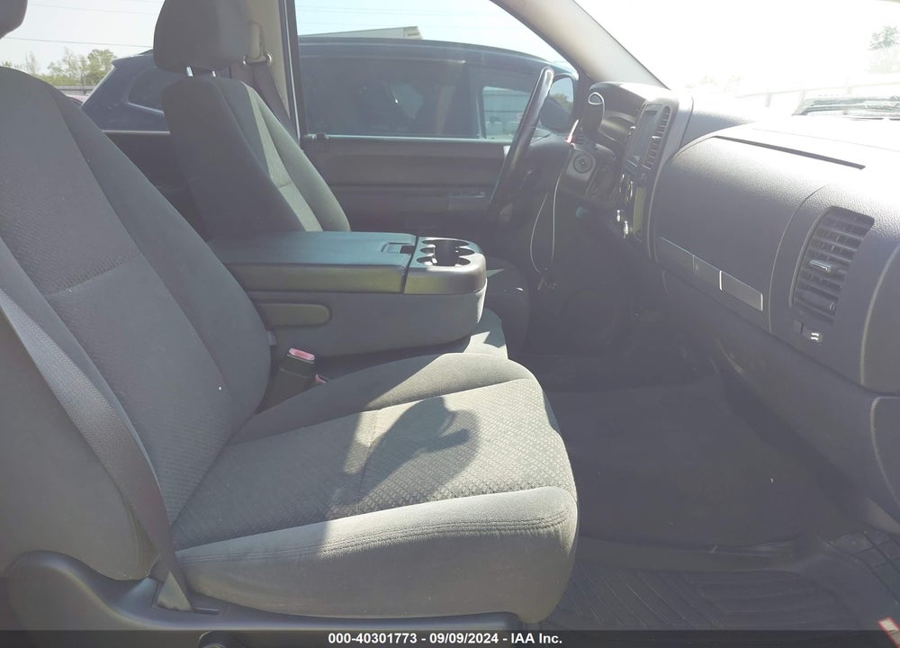 2008 CHEVROLET SILVERADO 1500 LT1 VIN: 3GCEC13J68G240698