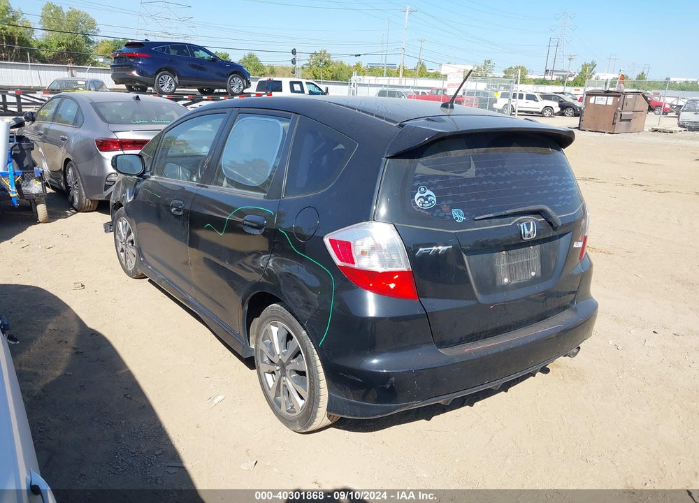 2012 HONDA FIT SPORT VIN: JHMGE8H57CC019290