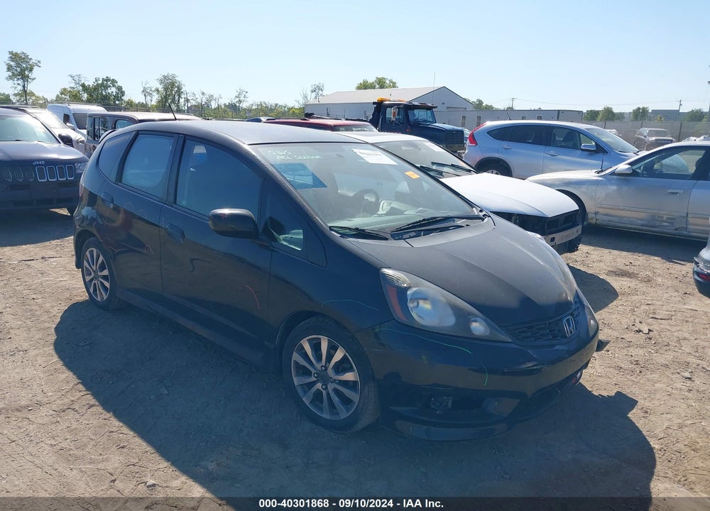 2012 HONDA FIT SPORT VIN: JHMGE8H57CC019290