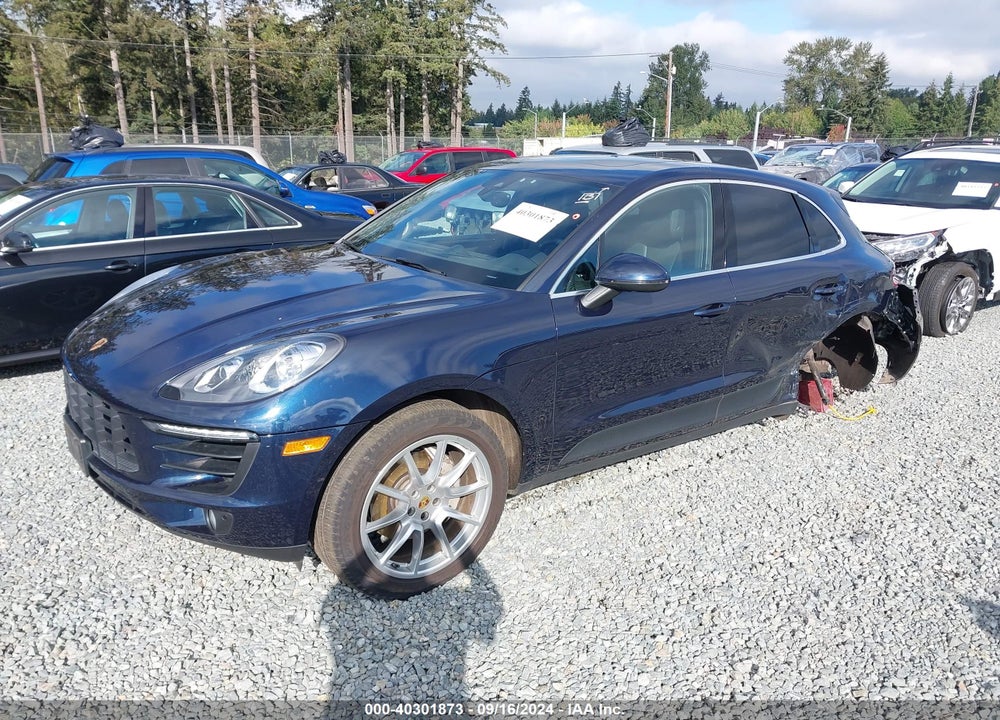 2017 PORSCHE MACAN S VIN: WP1AB2A54HLB17397