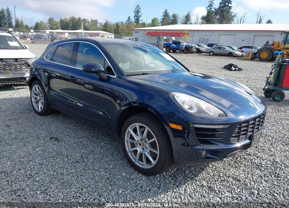 2017 PORSCHE MACAN S VIN: WP1AB2A54HLB17397