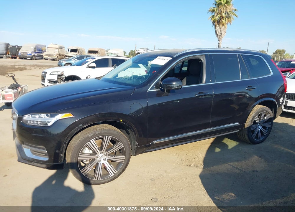 2024 VOLVO XC90 RECHARGE PLUG-IN HYBRID T8 PLUS BRIGHT THEME 7-SEATER VIN: YV4H60CE4R1216205