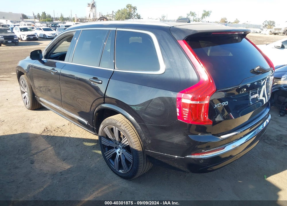 2024 VOLVO XC90 RECHARGE PLUG-IN HYBRID T8 PLUS BRIGHT THEME 7-SEATER VIN: YV4H60CE4R1216205