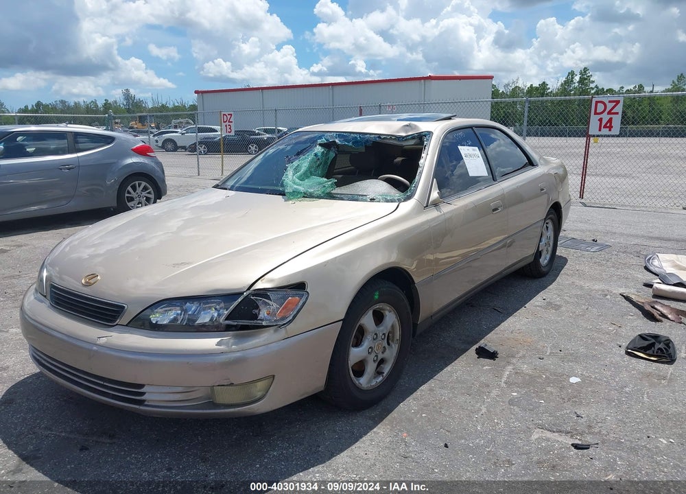 1998 LEXUS ES 300 VIN: JT8BF28G8W0144083