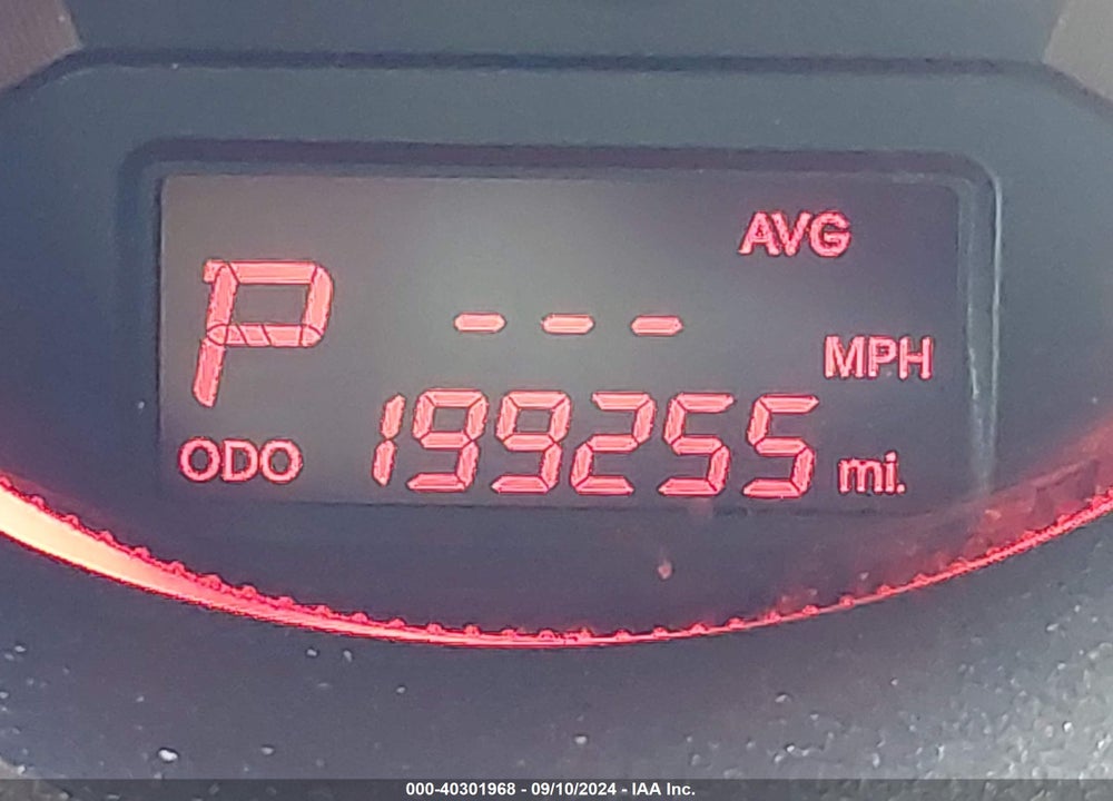 2011 KIA SORENTO SX V6 VIN: 5XYKWDA22BG143608